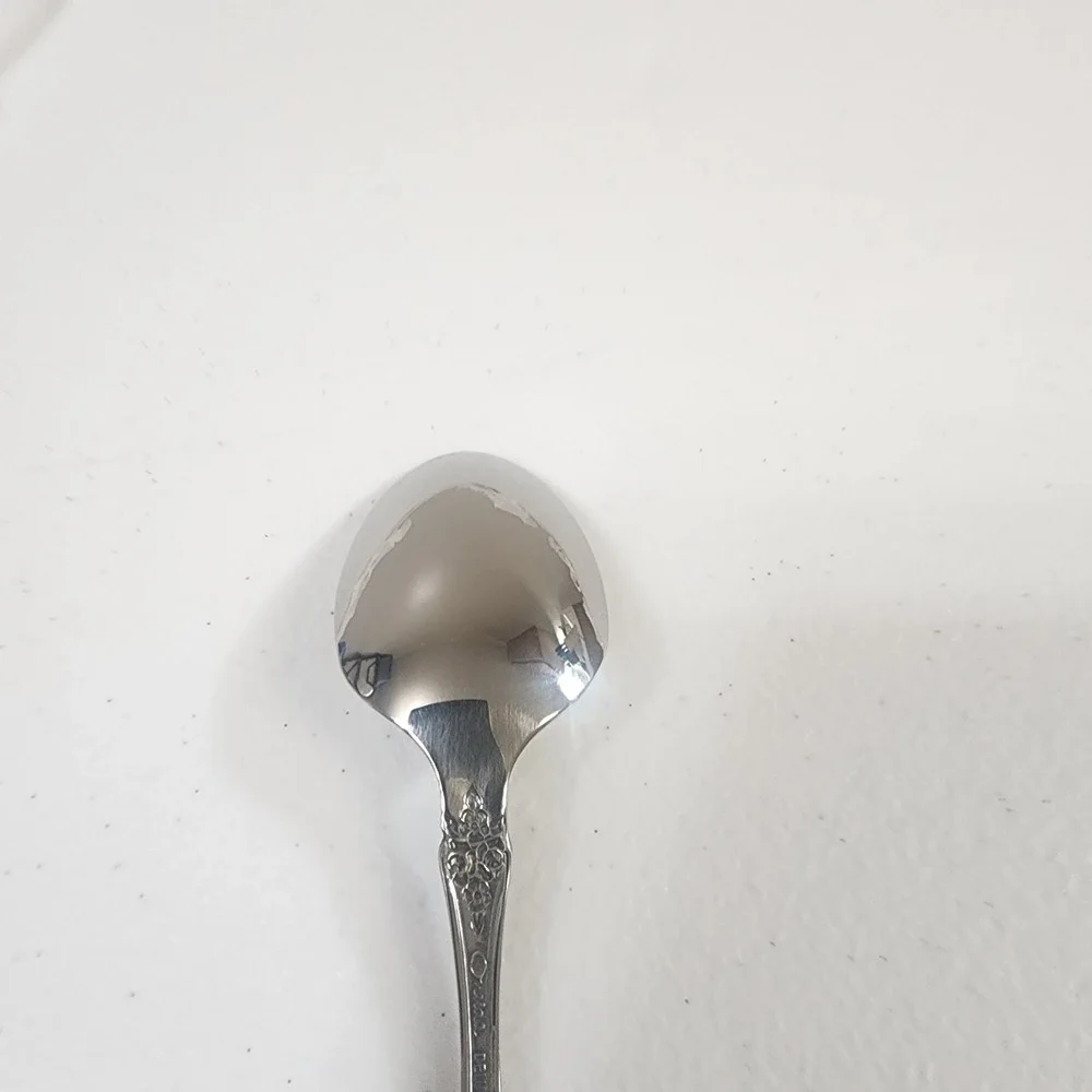 Oneida Monte Carlo Stainless Steel Single Replacement Small Teaspoon